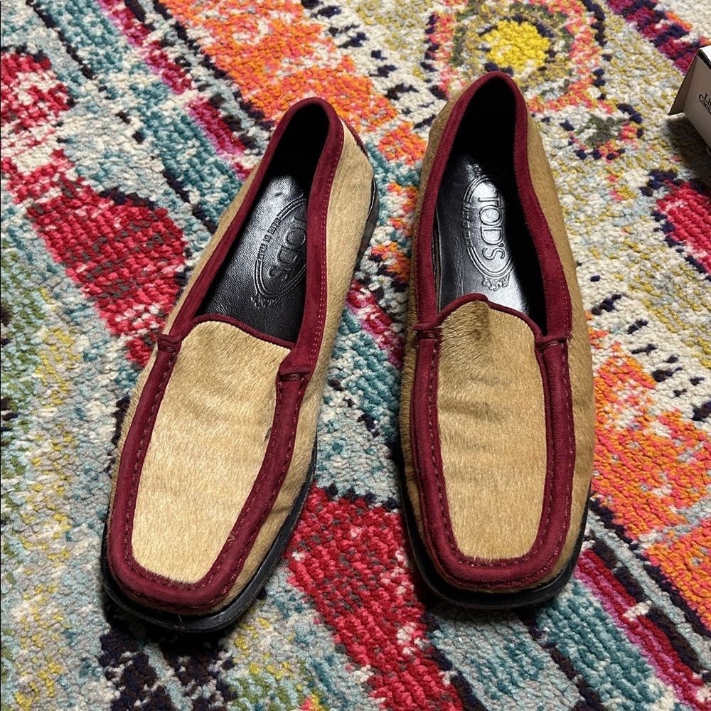 Tod's Tan and Red Calf Hair Loafers size 7.5